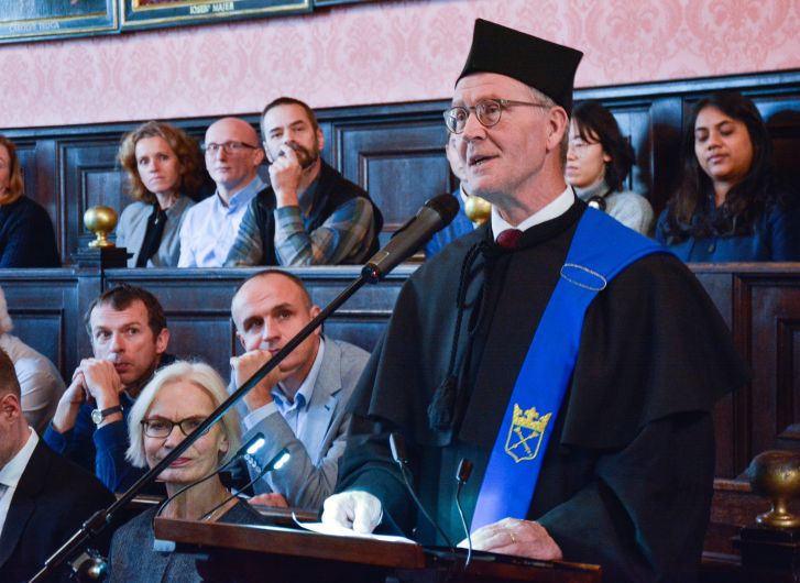Professor Nico van Straalen - doctor honoris causa of the Jagiellonian University - simultaneous translation ANGOS